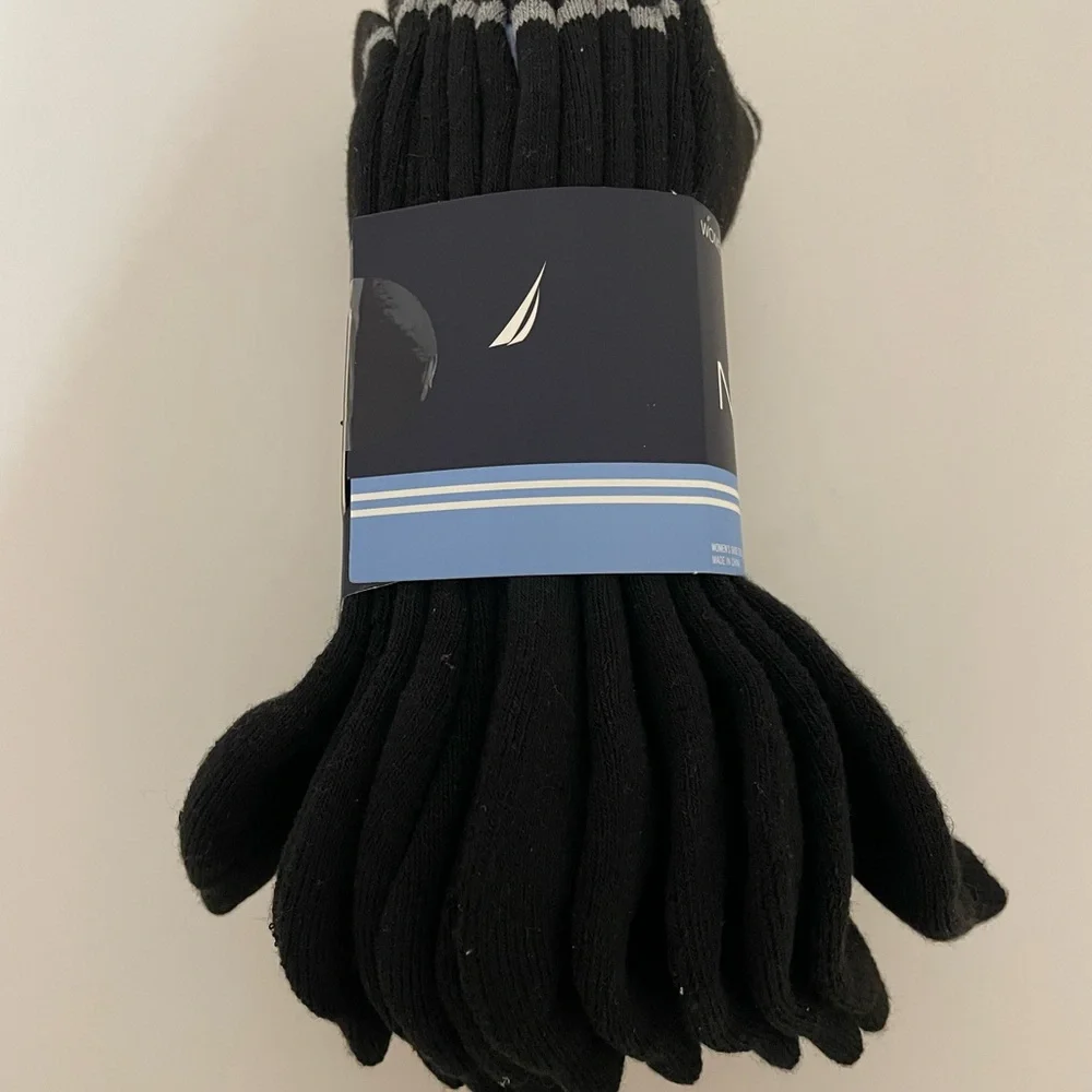 New NAUTICA Women’s 6 pair black low cut dry motion socks